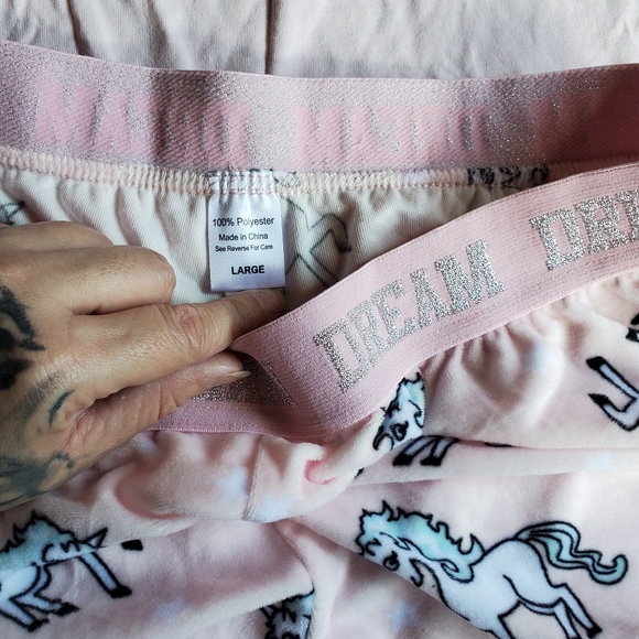 Sequins and super soft pjs - Picture 3 of 4